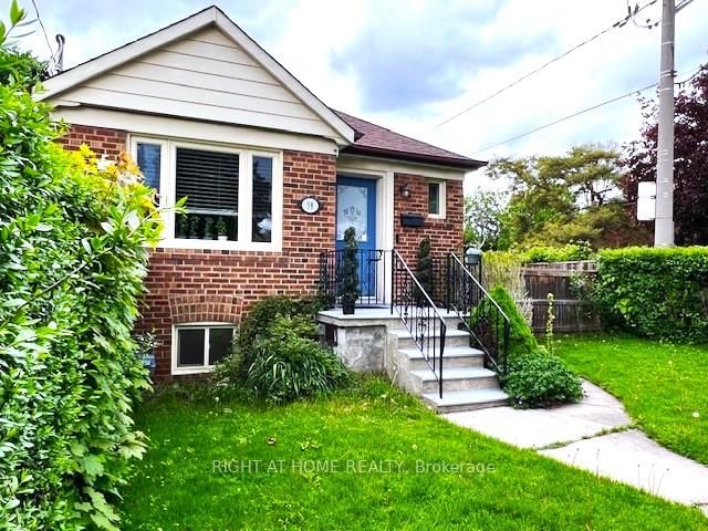 Detached House for sale at 58 Yore Road, Toronto, Beechborough-Greenbrook, M6M 1W7 - MLS: W12160703