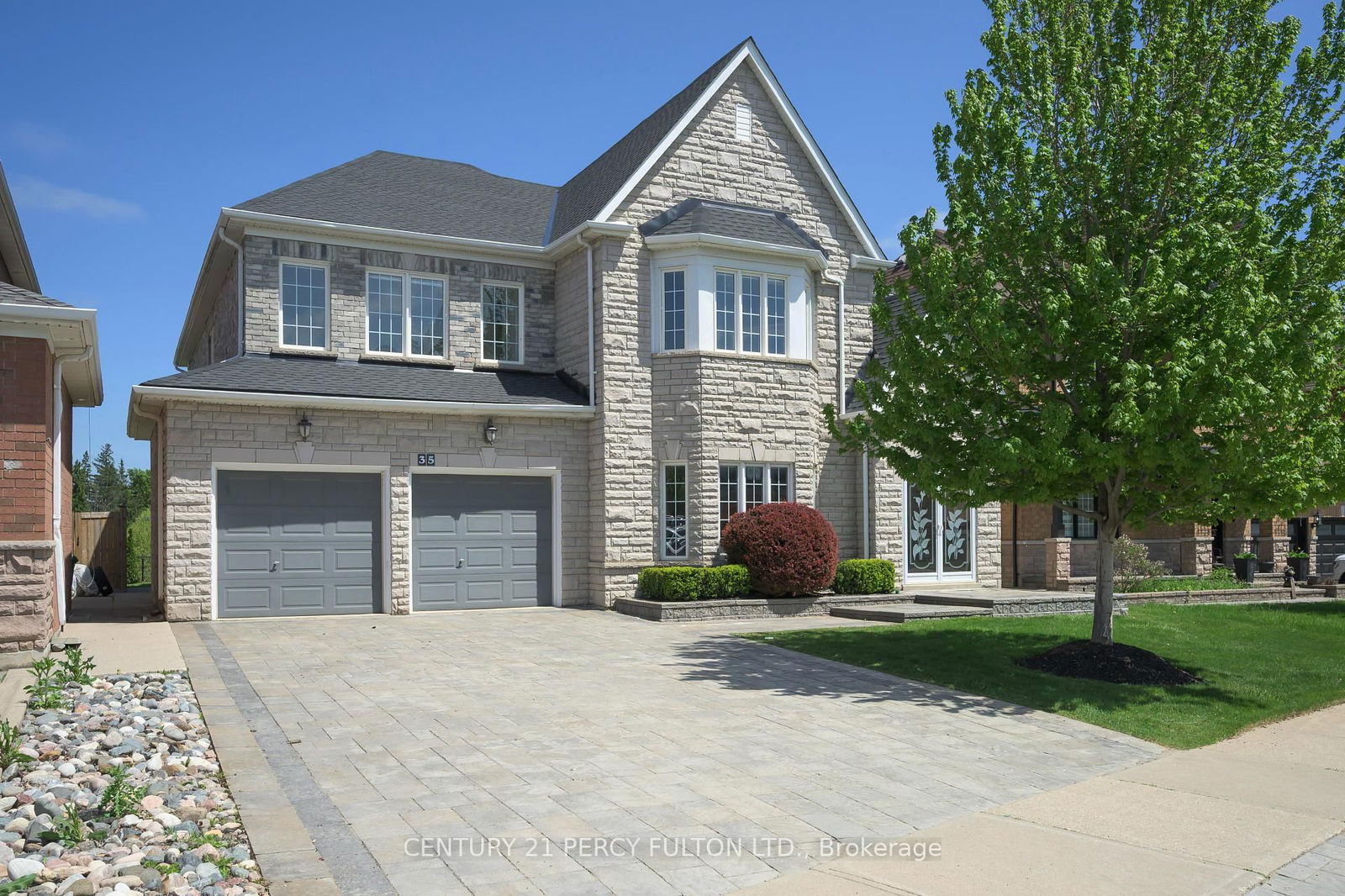 Detached House for sale at 35 Donwoods Court, Brampton, Vales of Castlemore, L6P 1T6 - MLS: W12160827