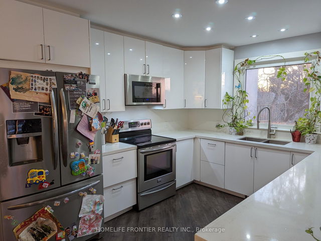 81 - 41 Mississauga Valley Boulevard