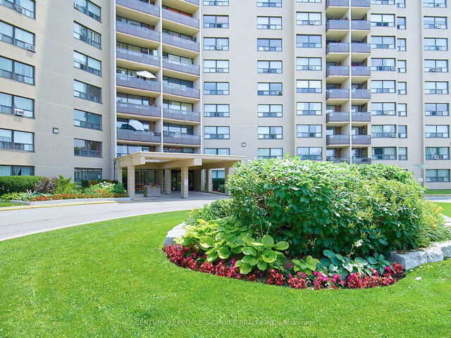 908 - 451 The West Mall N/A