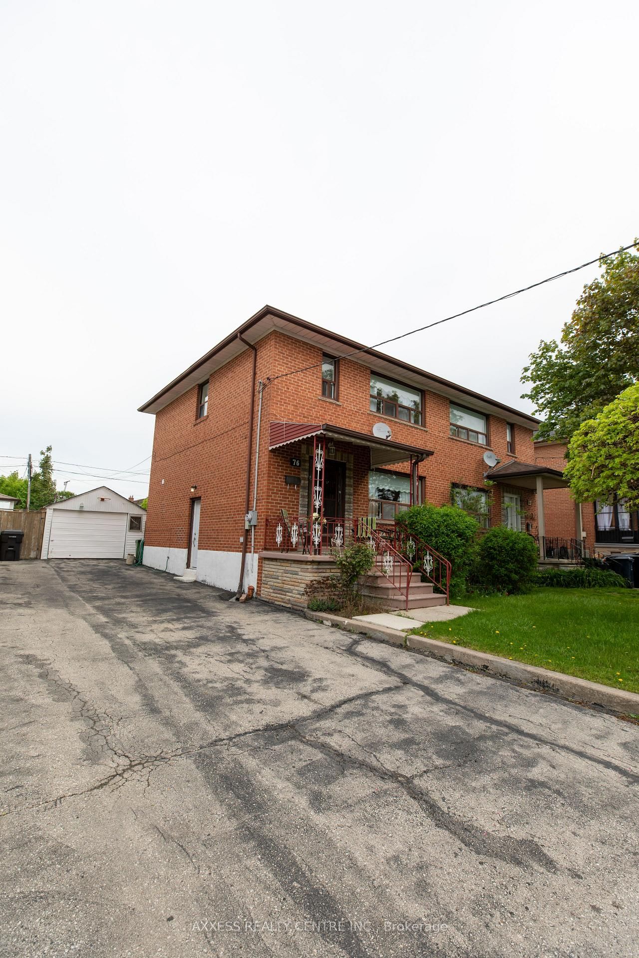 Semi-Detached House for sale at 76 Dombey Road, Toronto, Glenfield-Jane Heights, M3L 1P2 - MLS: W12160971