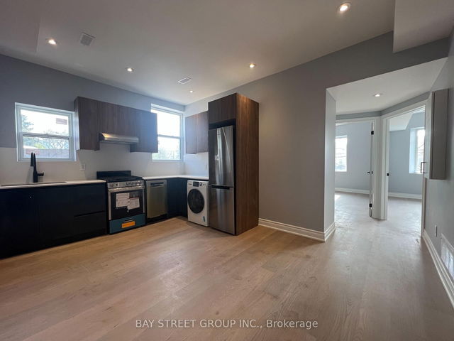 201 - 2386 Lake Shore Boulevard