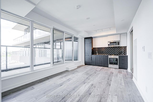 603 - 285 Dufferin Street