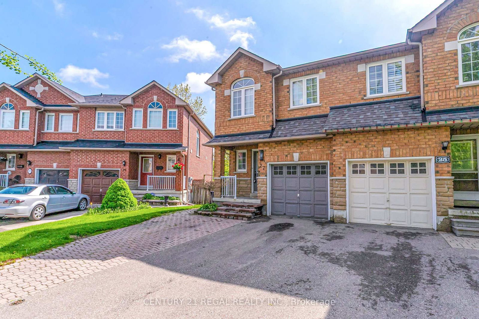 Semi-Detached House for sale at 27 Katrina Court, Toronto, Rustic, M6L 3G3 - MLS: W12161376