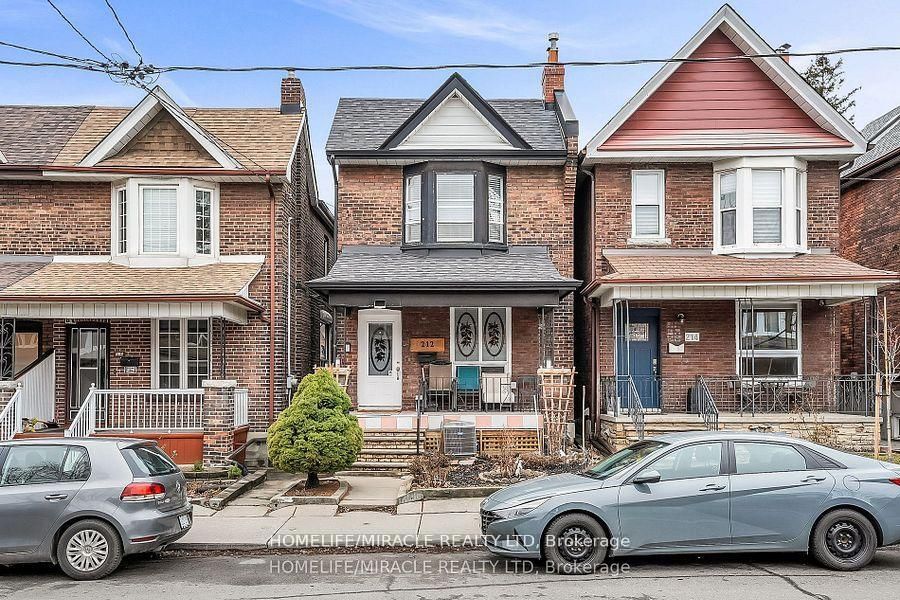 Detached House for sale at 212 Symington Avenue, Toronto, Dovercourt-Wallace Emerson-Junction, M6P 3W6 - MLS: W12161484