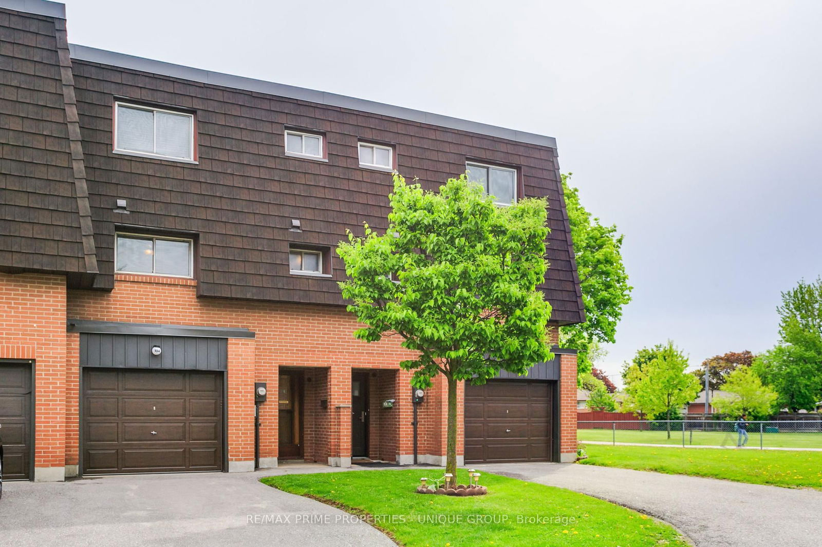 Townhouse for sale at 104 Darras Court, Brampton, Southgate, L6T 1W7 - MLS: W12161654