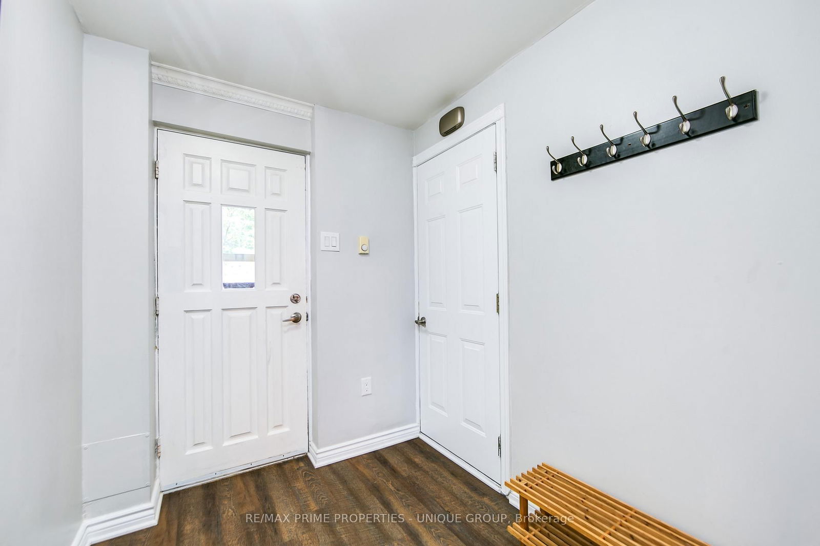 Townhouse for sale at 104 Darras Court, Brampton, Southgate, L6T 1W7 - MLS: W12161654