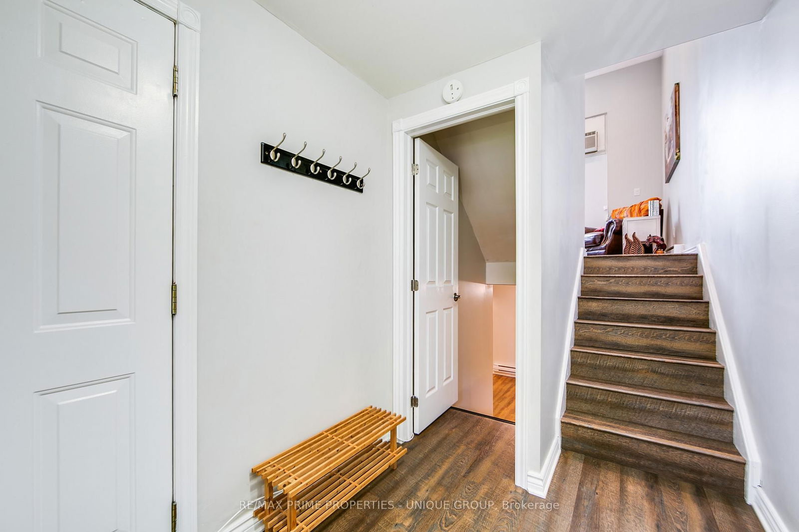 Townhouse for sale at 104 Darras Court, Brampton, Southgate, L6T 1W7 - MLS: W12161654