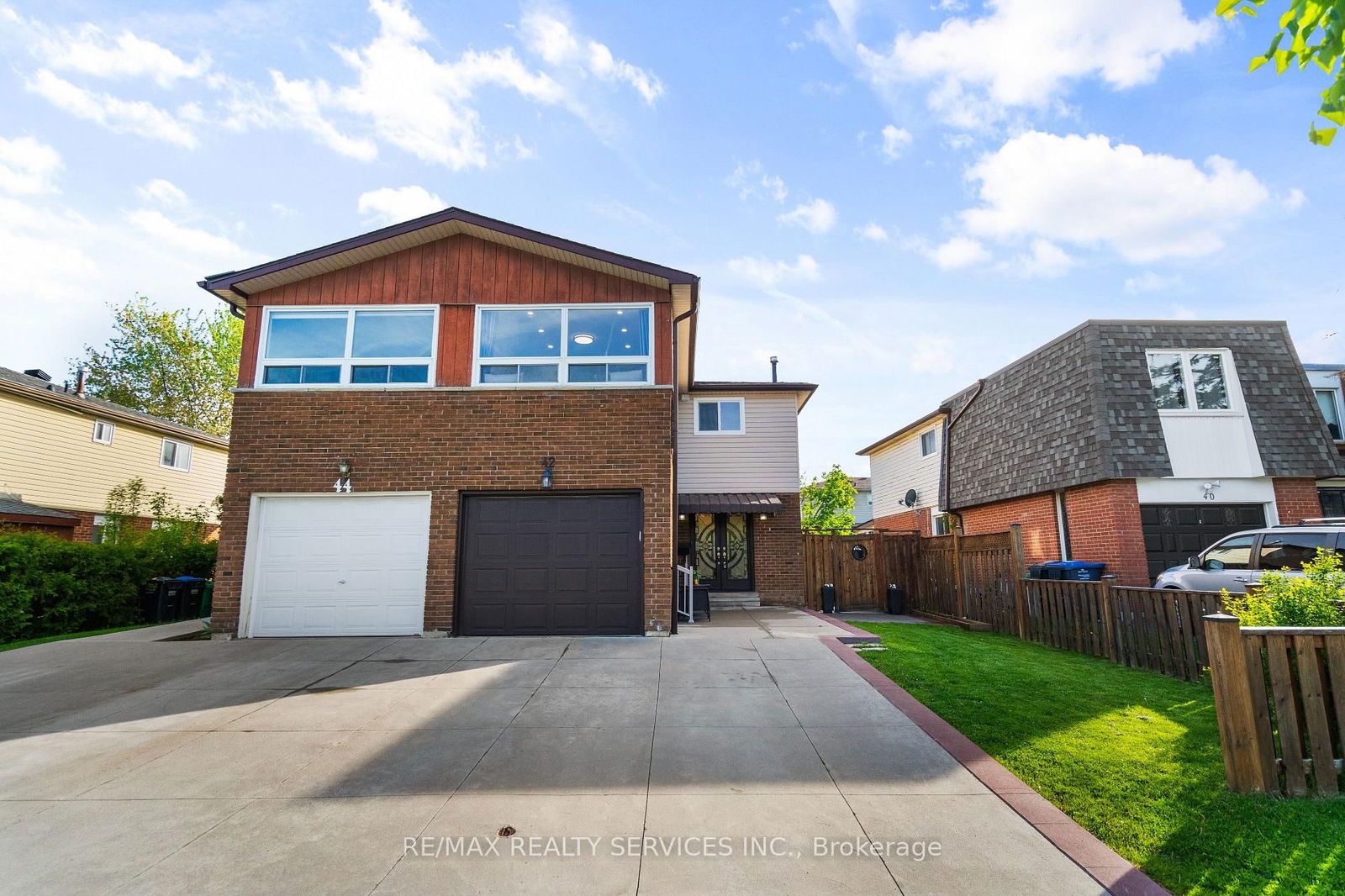 Semi-Detached House for sale at 42 Horne Drive, Brampton, Brampton North, L6V 2V3 - MLS: W12161690