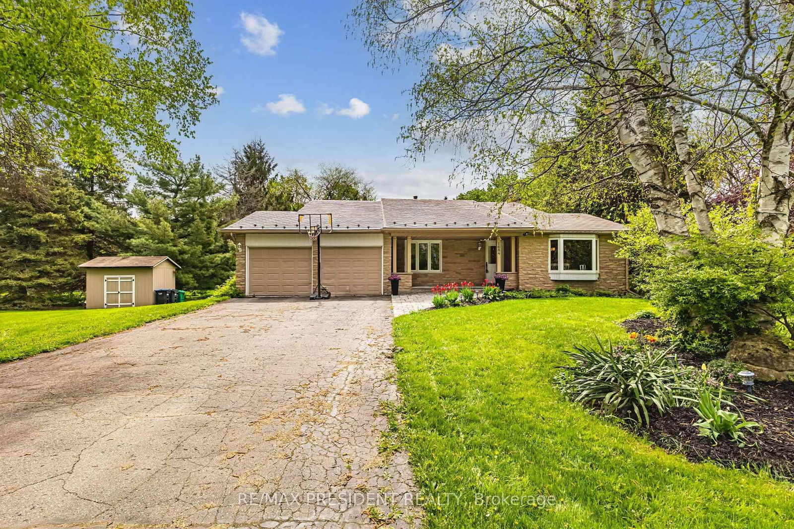 Detached House for sale at 1684 Vaughan Drive, Caledon, Caledon Village, L7K 1C5 - MLS: W12161761