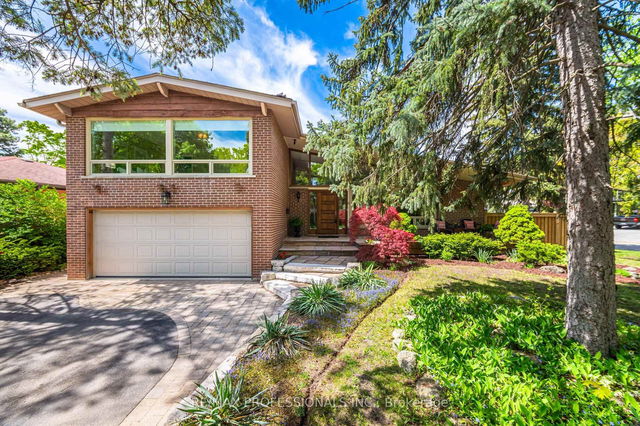 8 Silverthorne Bush Drive