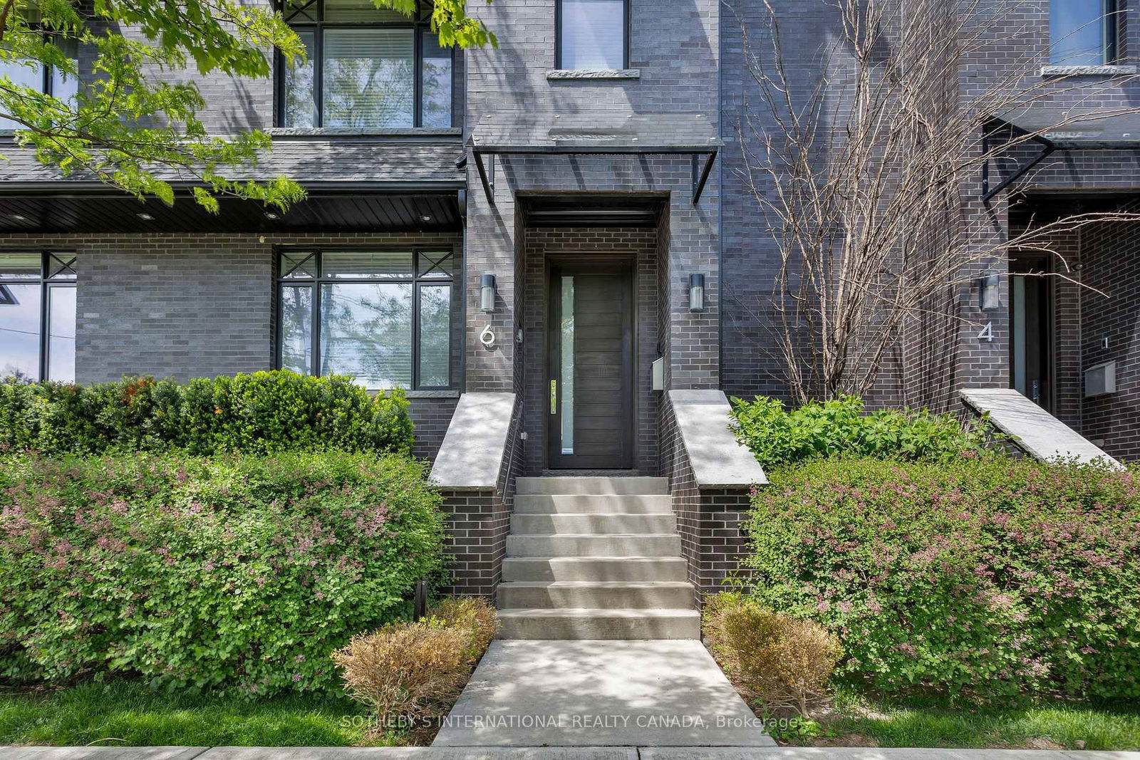 Townhouse for sale at 6 Ashley Road, Toronto, Edenbridge-Humber Valley, M9A 0C5 - MLS: W12161918