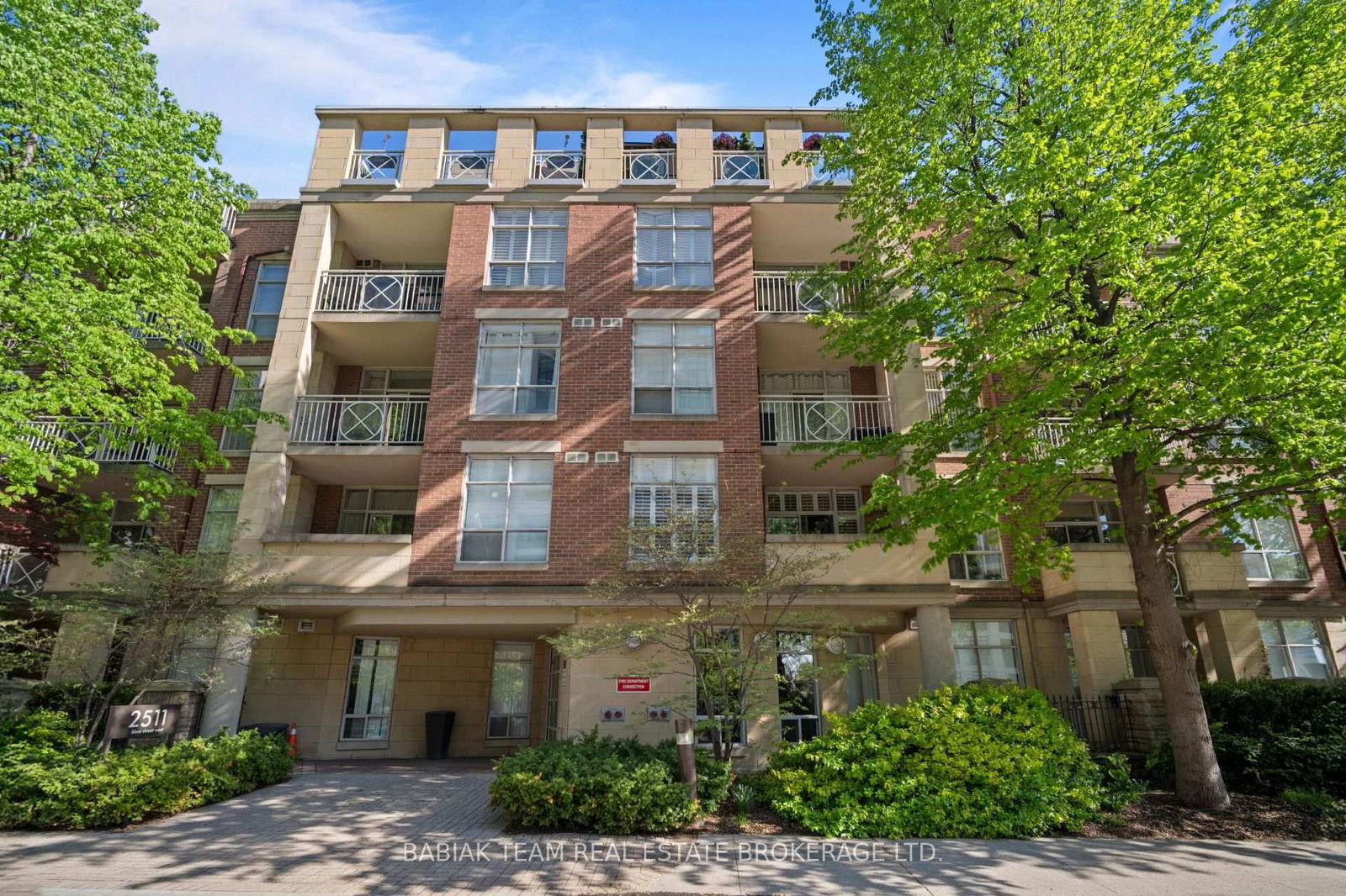 Condo for sale at 304-2511 Bloor Street, Toronto, High Park-Swansea, M6S 5A6 - MLS: W12162040