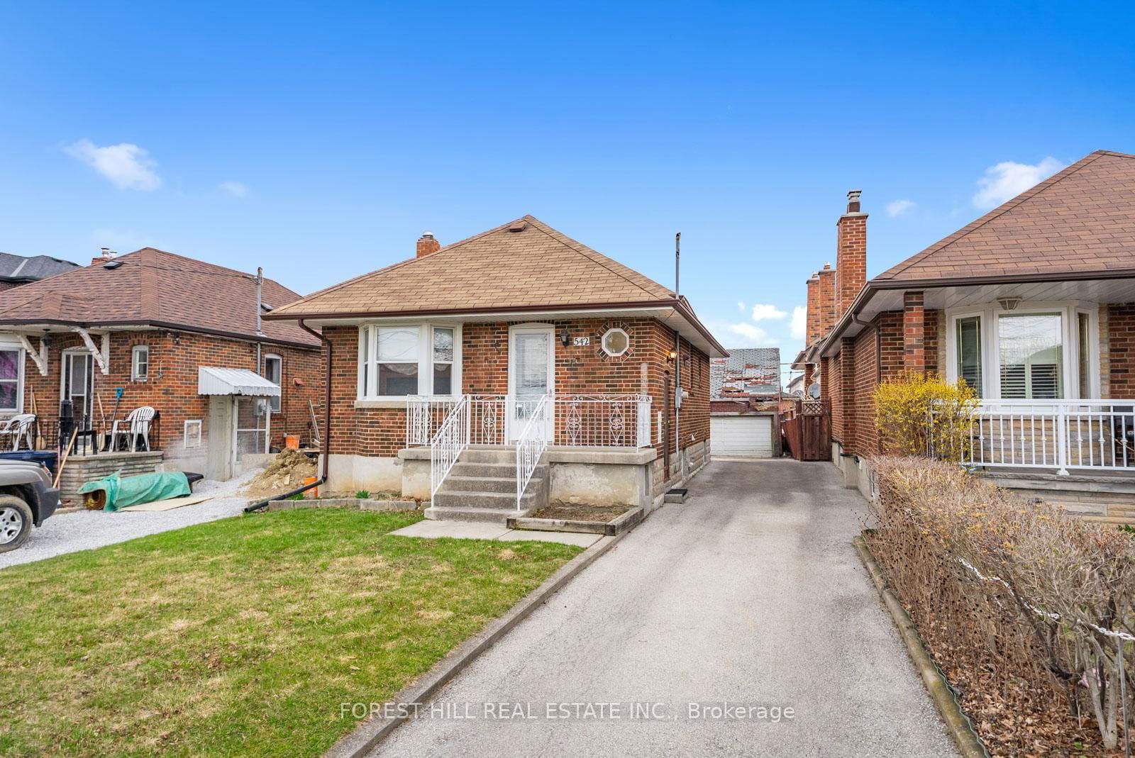 Detached House for sale at 542 Glen Park Avenue, Toronto, Yorkdale-Glen Park, M6B 2G3 - MLS: W12162273