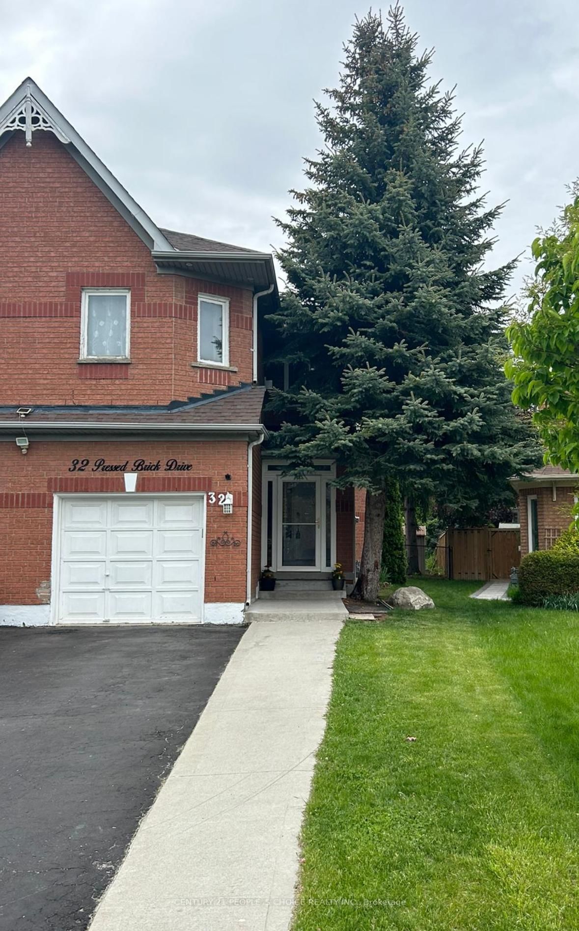 Semi-Detached House for sale at 32 Pressed Brick Drive, Brampton, Brampton North, L6V 4K3 - MLS: W12162293