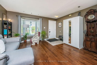 Unit 106 — 90 Lawrence Ave, Orangeville - Orangeville image-0-3
