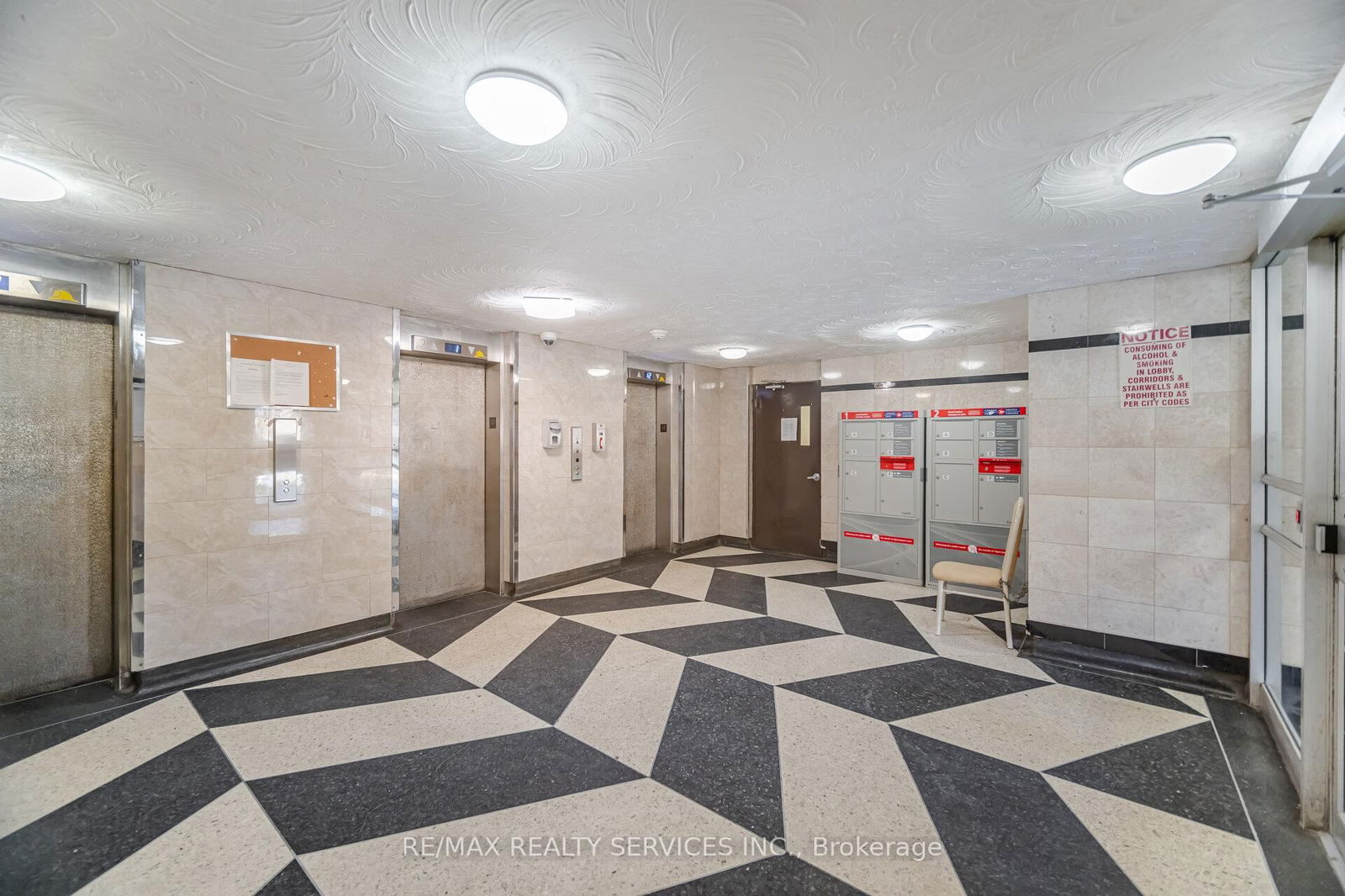Condo for sale at 412-50 Lotherton Ptwy, Toronto, Yorkdale-Glen Park, M6B 2G7 - MLS: W12162408