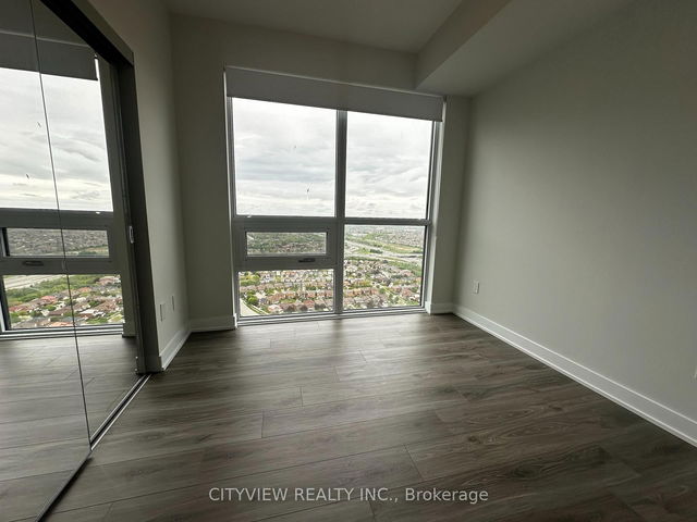 3806 - 430 Square One Drive
