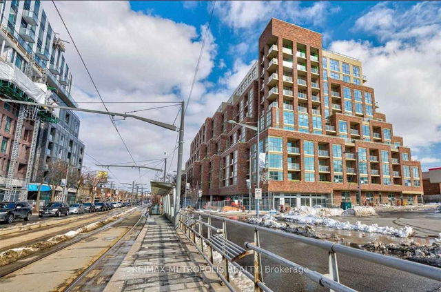 325 - 1787 St Clair Avenue