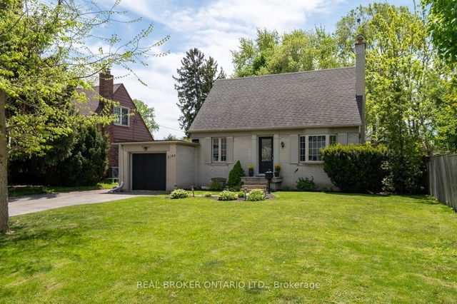 2194 Wedgewood Road
