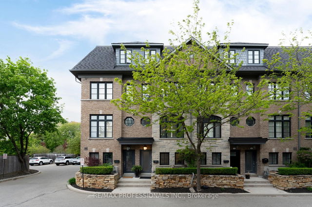 72 Lobo Mews