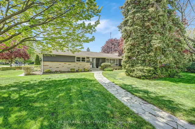 1169 Wildfield Crescent