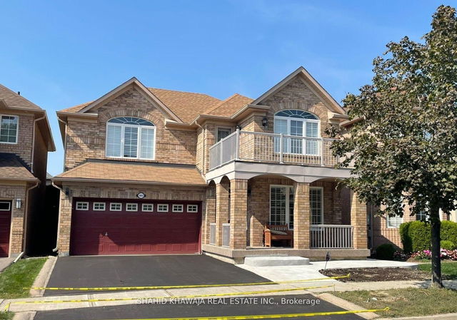 3893 Deepwood Heights