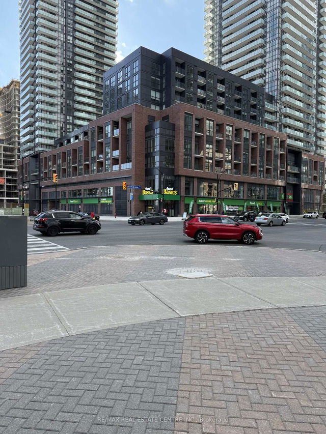 3303 - 430 Square One Drive