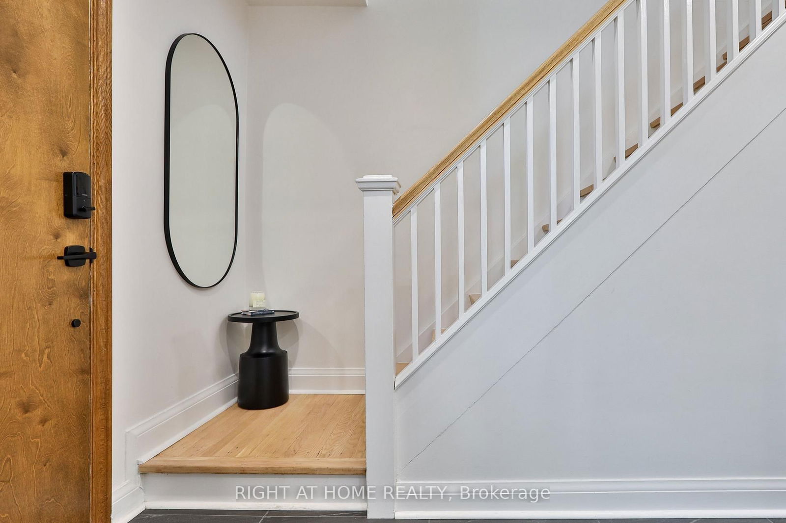 Detached House for sale at 20 Amesbury Drive, Toronto, Brookhaven-Amesbury, M6M 4H4 - MLS: W12163687