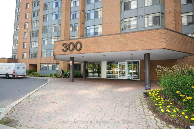 907 - 300 Webb Drive