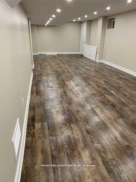 Bsmt - 10 Fort Williams Dr, Brampton, L6X 0W5 | Image 2