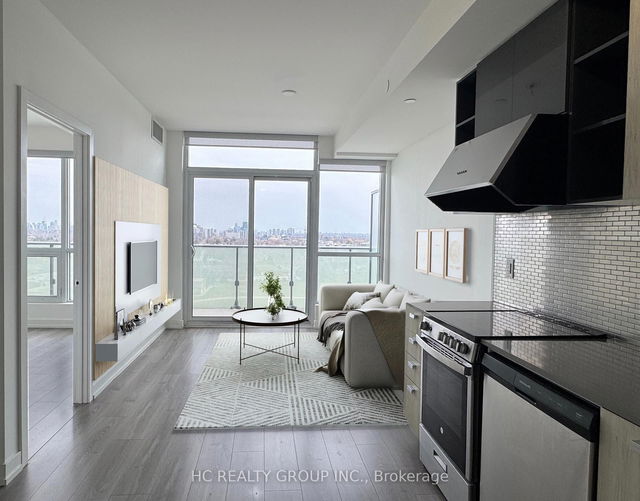 1306 - 10 de boers Drive