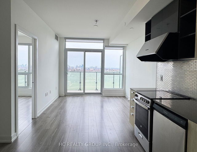 1306 - 10 de boers Drive
