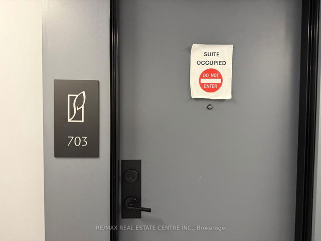 703 - 430 Square One Drive