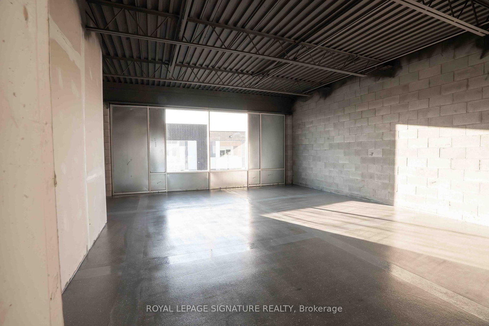 1235 Queensway E, Unit 11A - Photo 11