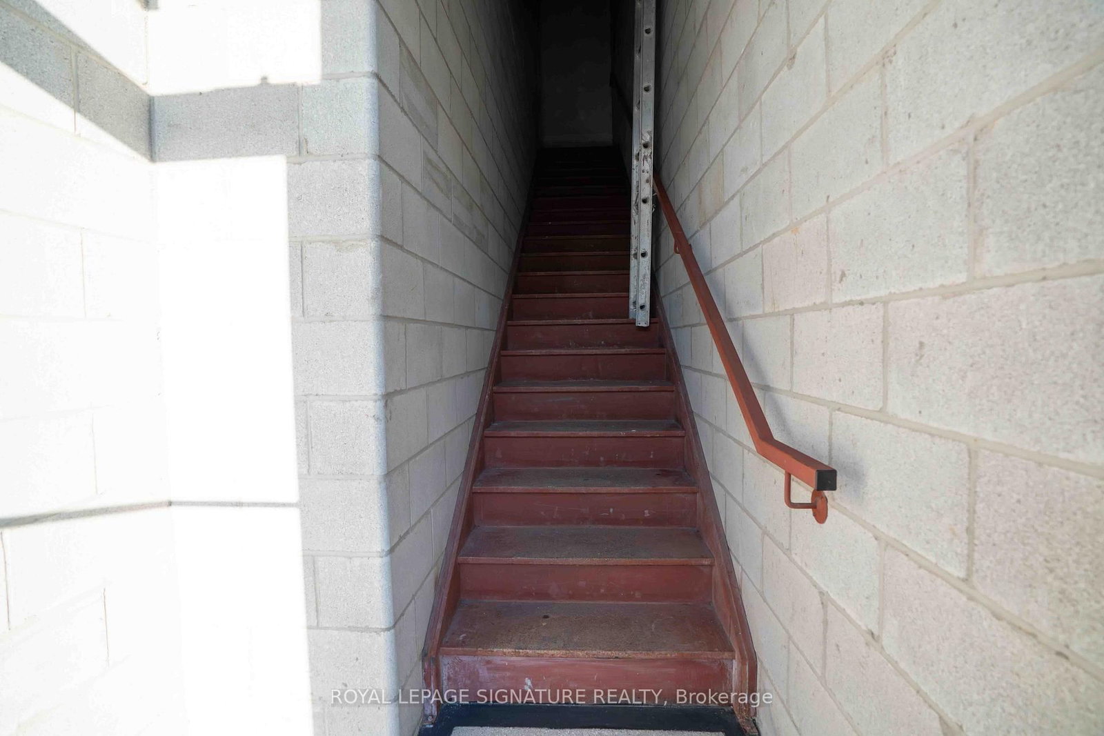 1235 Queensway E, Unit 12A - Photo 10