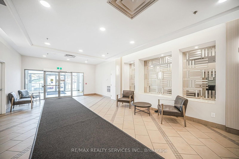 9 George Brampton,ON L6X 0T6 — Photo 3