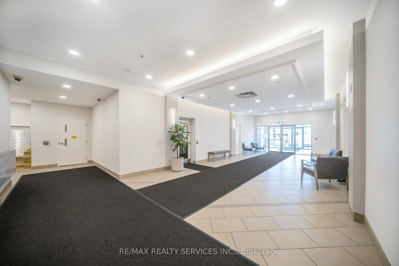 9 George Brampton,ON L6X 0T6 — Photo 6