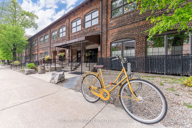 232 - 1100 Lansdowne Avenue