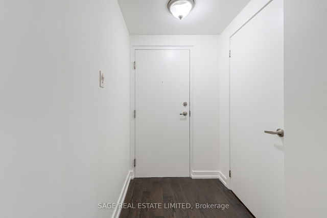 232 - 1100 Lansdowne Avenue