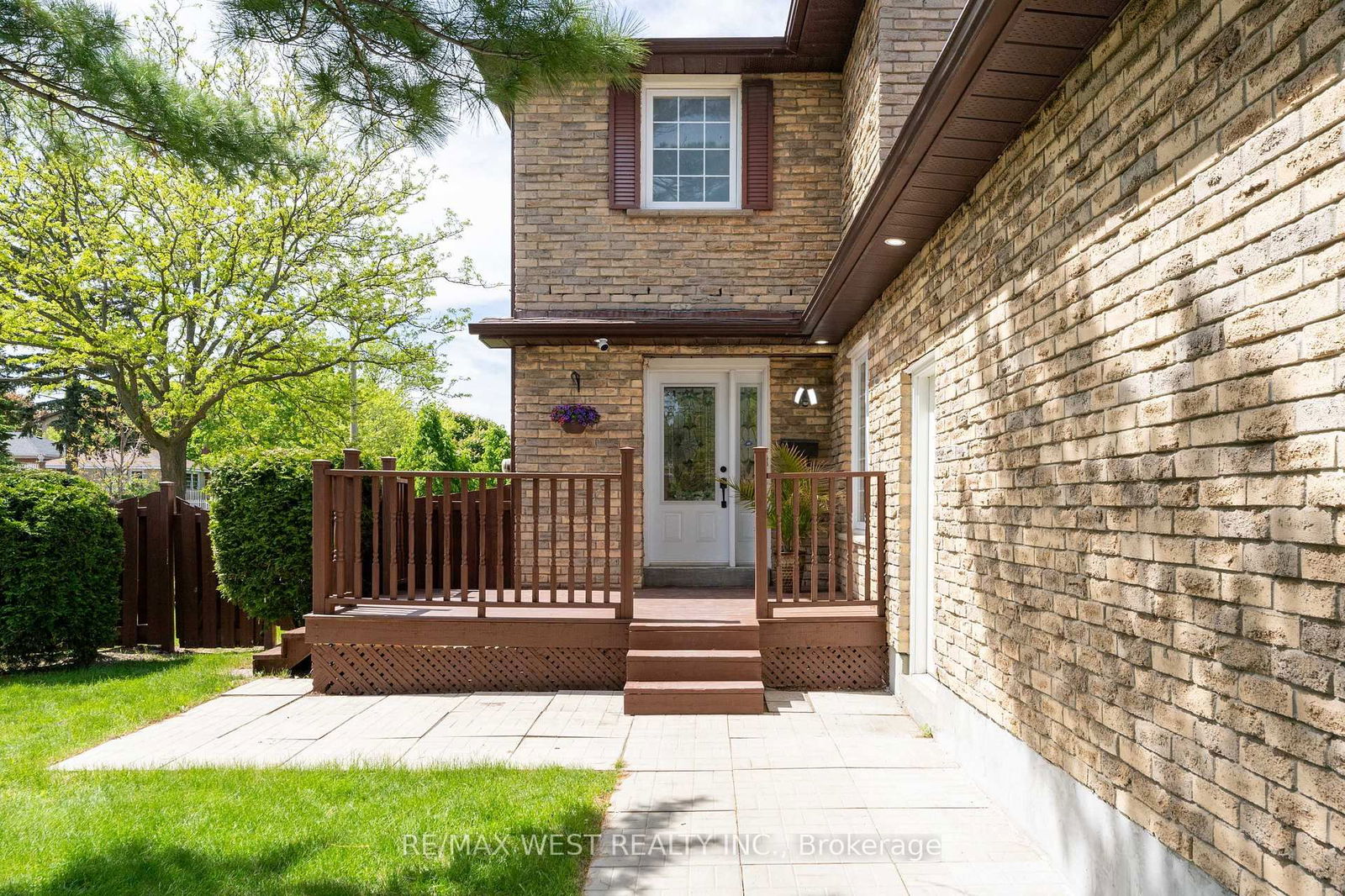 Detached House for sale at 991 Mannington Lane, Mississauga, Rathwood, L4W 3X6 - MLS: W12164376