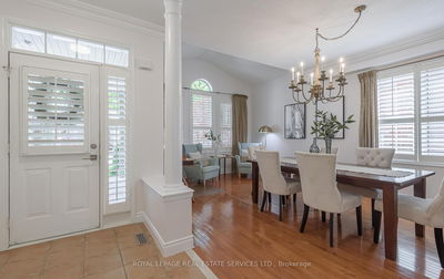 5651 Roseville Crt, Burlington - Orchard image-0-4