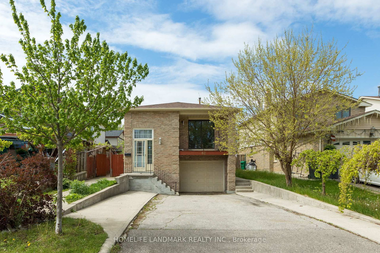 Detached House for sale at 82 Dafoe Crescent, Brampton, Fletcher's West, L6Y 2L2 - MLS: W12164402