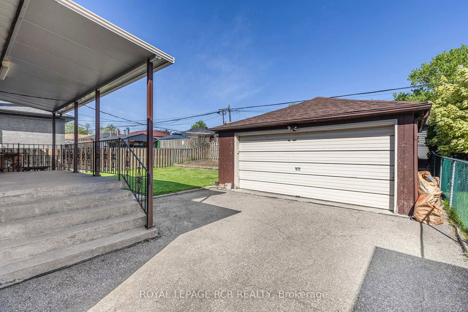 Detached House for sale at 26 Ludstone Drive, Toronto, Willowridge-Martingrove-Richview, M9R 2H9 - MLS: W12164412