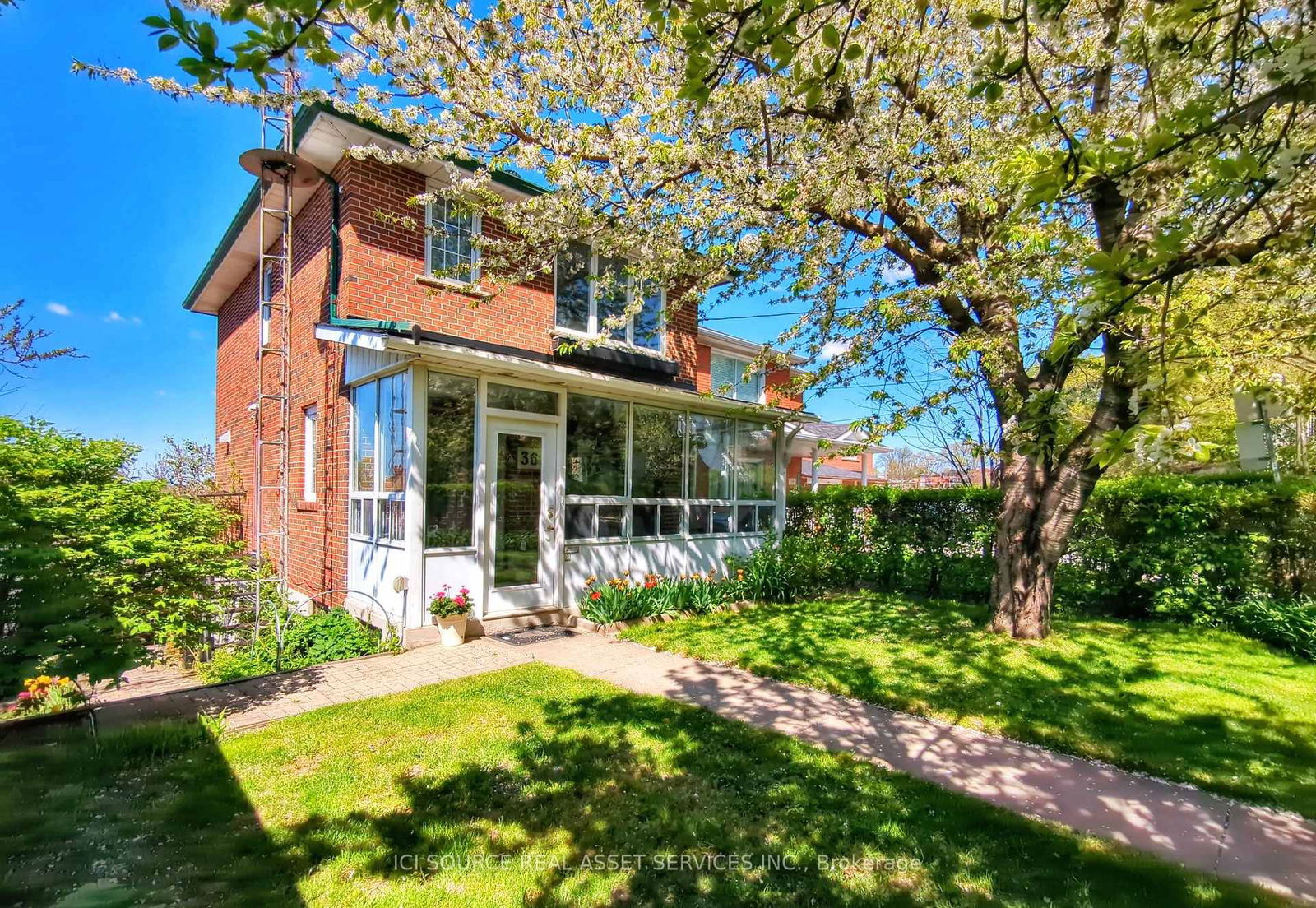 Detached House for sale at 362 Silverthorn Avenue, Toronto, Keelesdale-Eglinton West, M6M 3G8 - MLS: W12164555