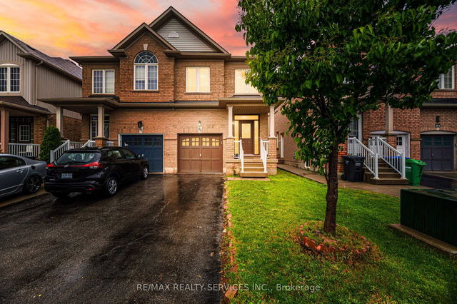 90 Crumlin Crescent