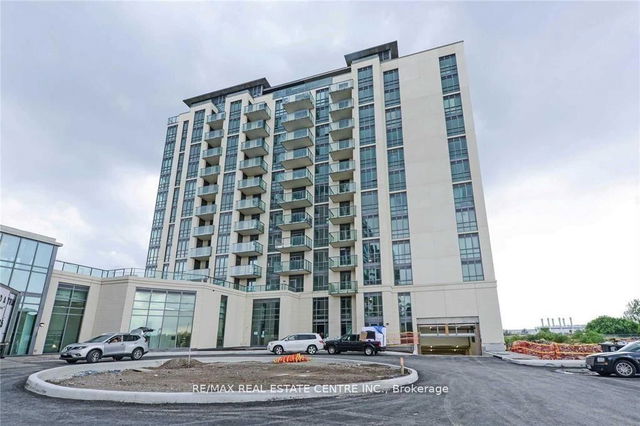 902 - 65 Yorkland Boulevard