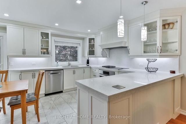 48 Inverhuron Trail