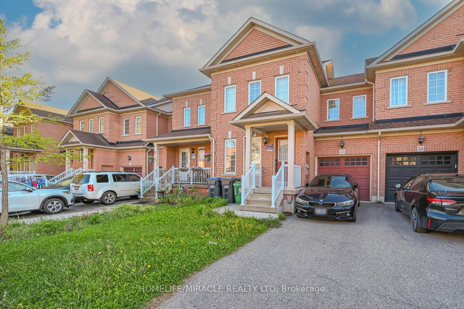 Townhouse for sale at 22 Nutwood Way, Brampton, Sandringham-Wellington, L6R 0X7 - MLS: W12164759