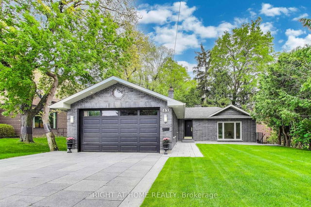 43 Hedges Boulevard